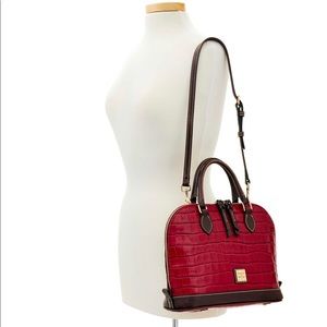 Dooney&Bourke Oakdale Zip Zip Satchel